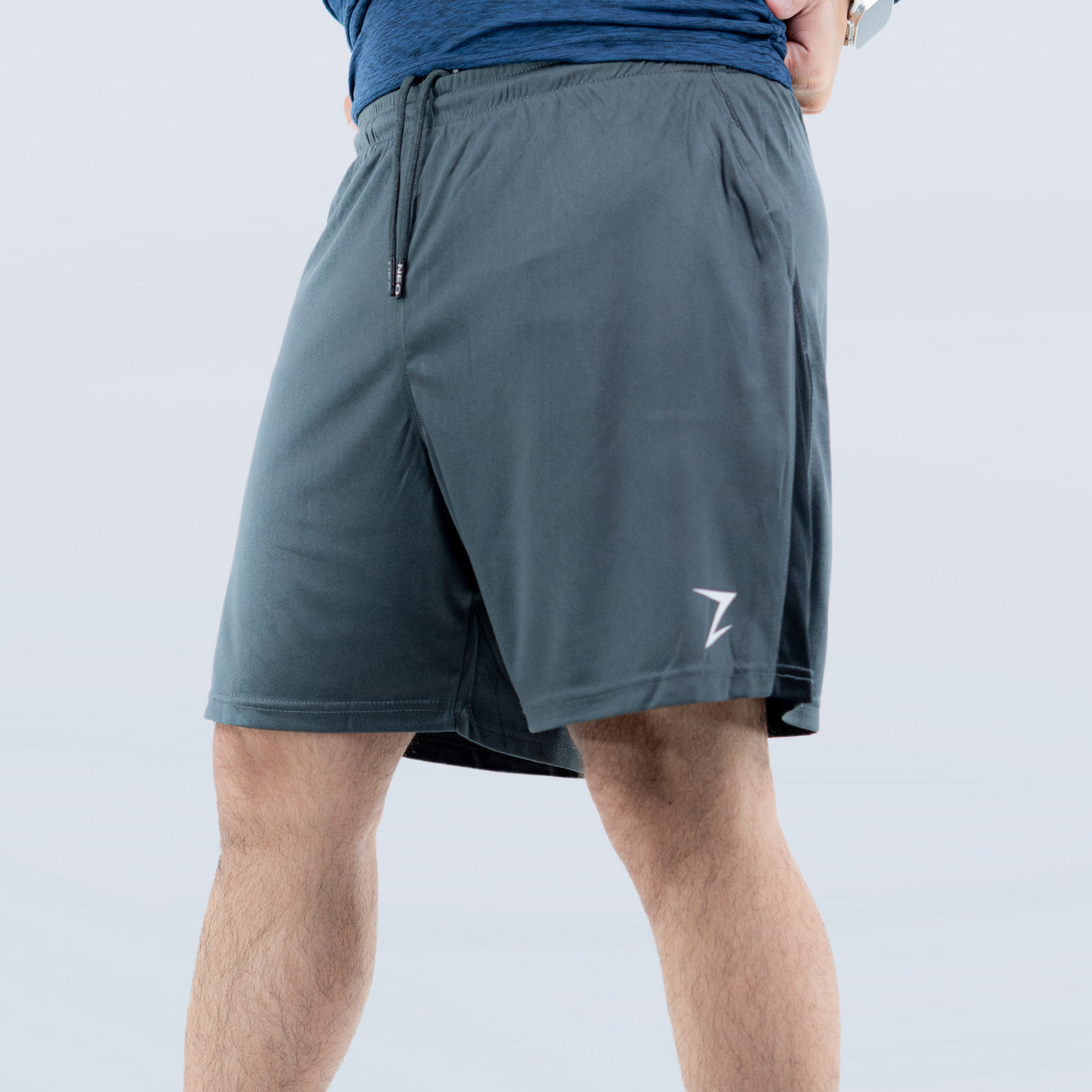 PERFORMANCE SHORT - CHARCOAL
